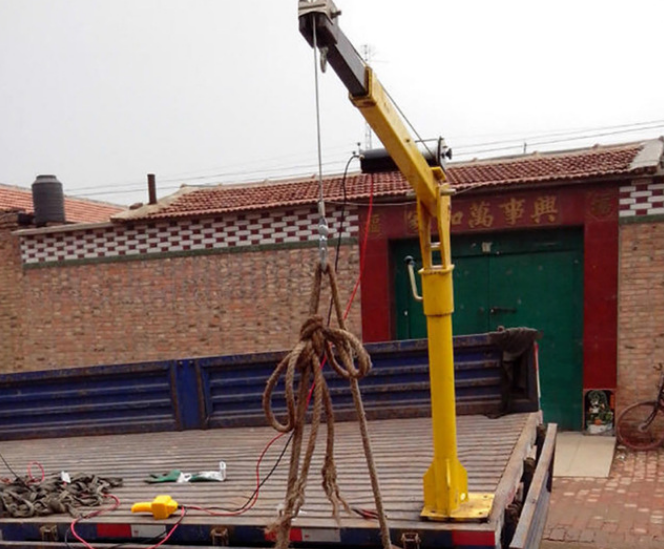 車載吊機(jī)后置