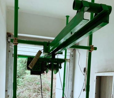 直滑式家用吊機與旋轉式家用吊機的區別